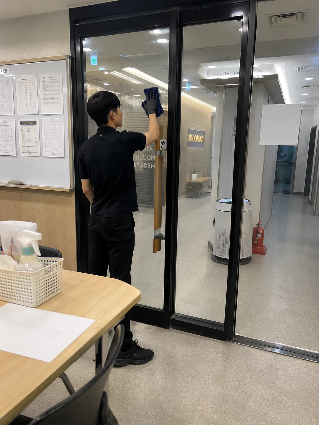 고덕학원가 학원청소 현장 사진 6