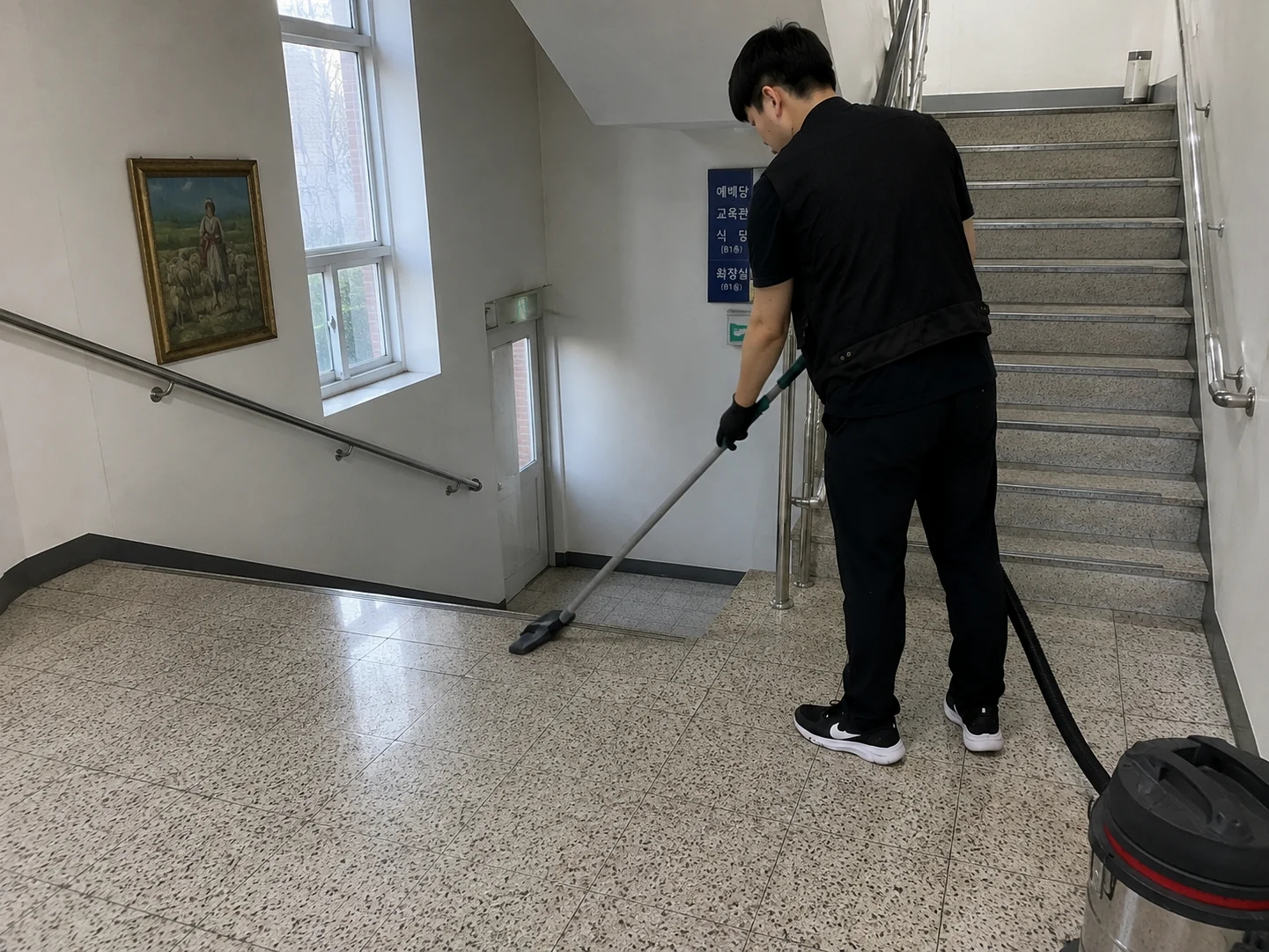 미아사거리 교회청소 현장 사진 2