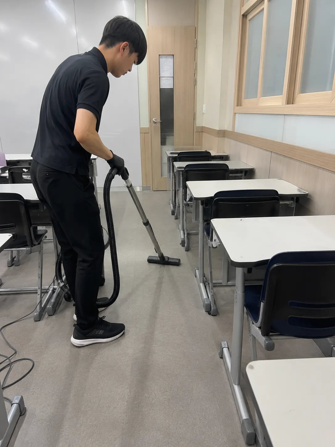 청담학원가 학원청소 현장 사진 6