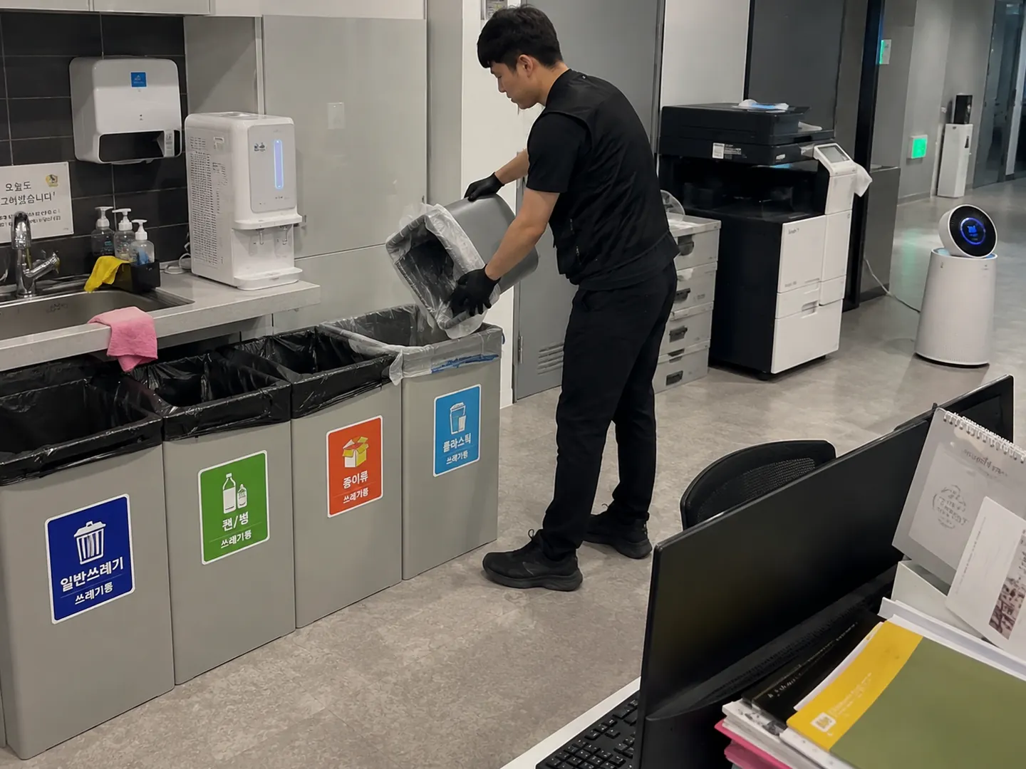 크라스타워 사무실청소 현장 사진 6